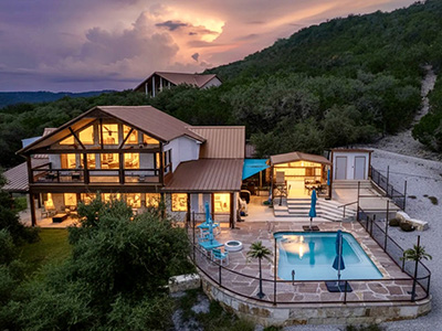 Frio Fun Vacation Lodging