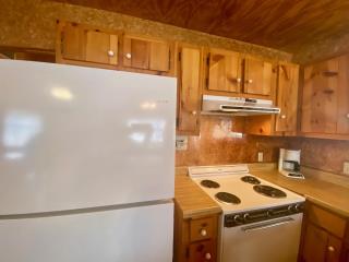 busbys_bungalow_2024_009