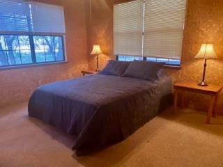 busbys_bungalow_2024_015