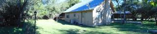 Busbys Bungalo backyard