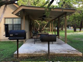 Busbys Bungalo front porch