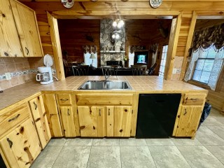 comanche_hideout_5596